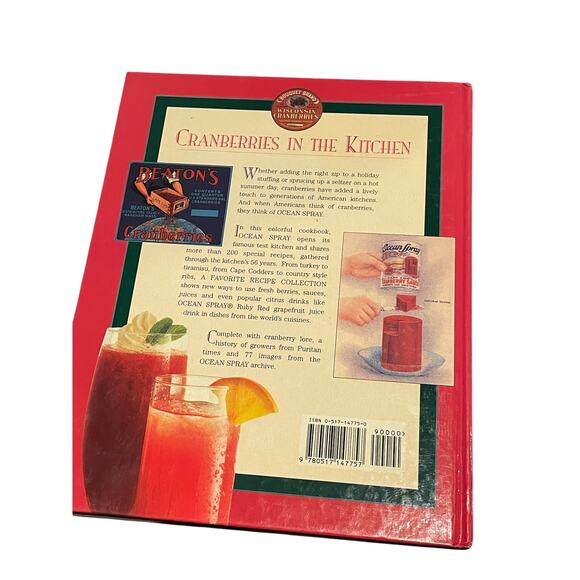 Vintage OceanSpray Cranberry A Favorite Recipe Collection Cook Book Holiday - Picture 2 of 7